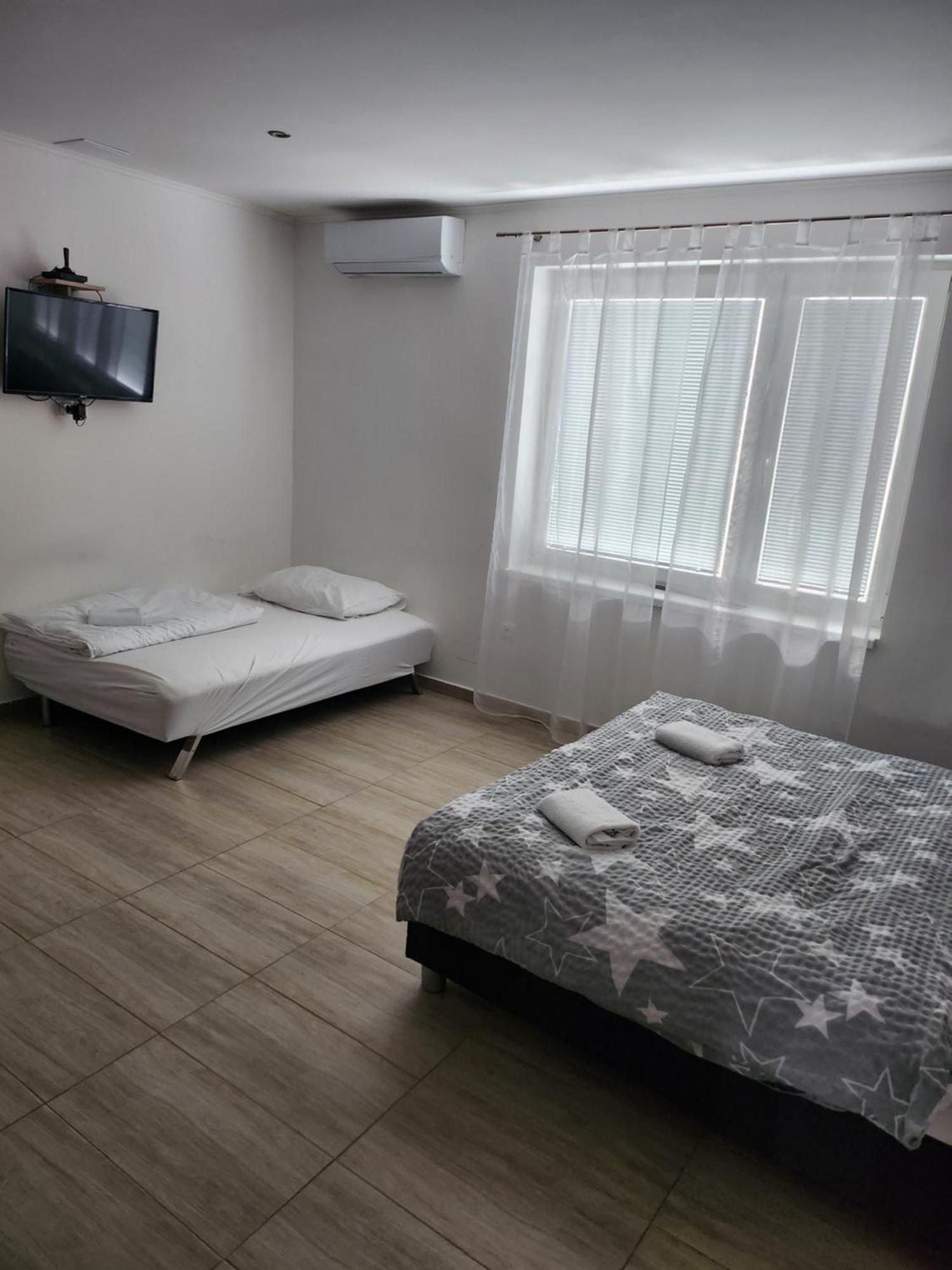 Veľký Meder Apartmany Roland מראה חיצוני תמונה
